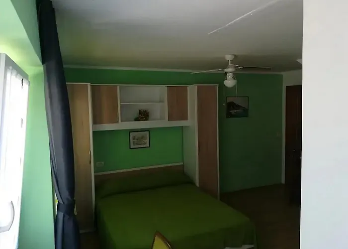 With Parking Space Beli - - 22435 * Cres