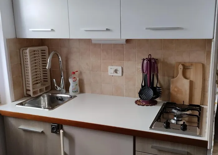 With Parking Space Beli - - 22435 * Cres